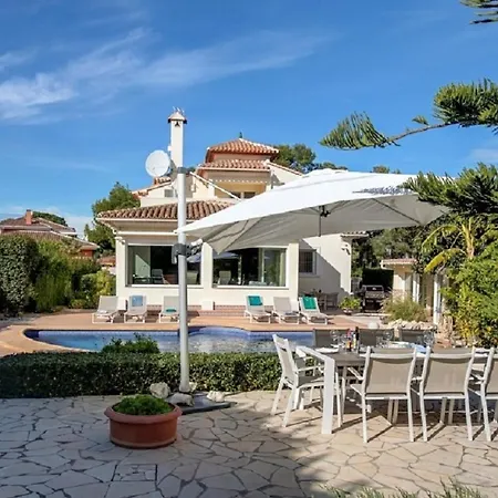 Angelina Del Mar Villa *